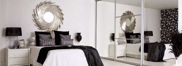 Pour avoir une énergie paisible et harmonieuse, rappelez vous que les miroirs dans une chambre à coucher vous vident de votre énergie. Si le miroir est placé de sorte que vous pouvez vous voir quand vous êtes couchés, vous pouvez avoir des cauchemars ou souffrir d'insomnie quand ce n'est pas d'une mauvaise santé en général. Quelques soient les miroirs n'oubliez pas de les couvrir avant de vous mettre au lit et n'oubliez pas également de retourner les miroirs à main que vous utilisez pour vous maquiller ou autre car ils peuvent aussi créer des problèmes. 